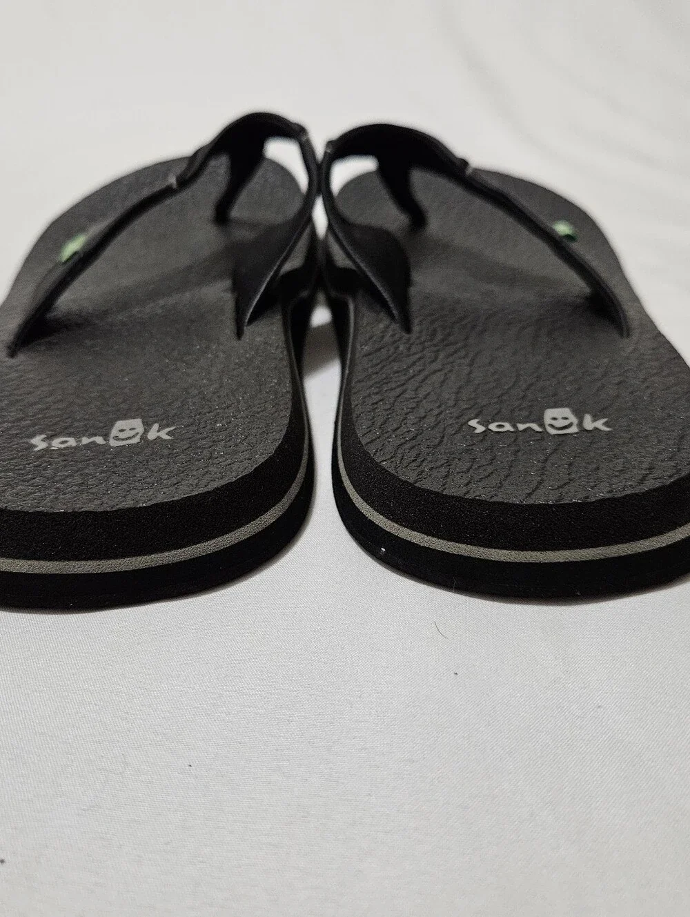 Sanuk Beer Cozy Coaster Flip-Flops Men’s 10 Black Shoes Beach Open Toe